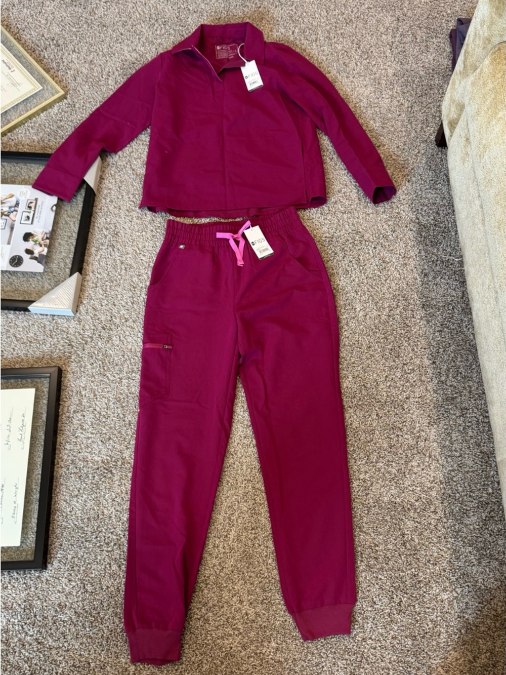 Figs Women's Magenta Two-Piece Jogger Set